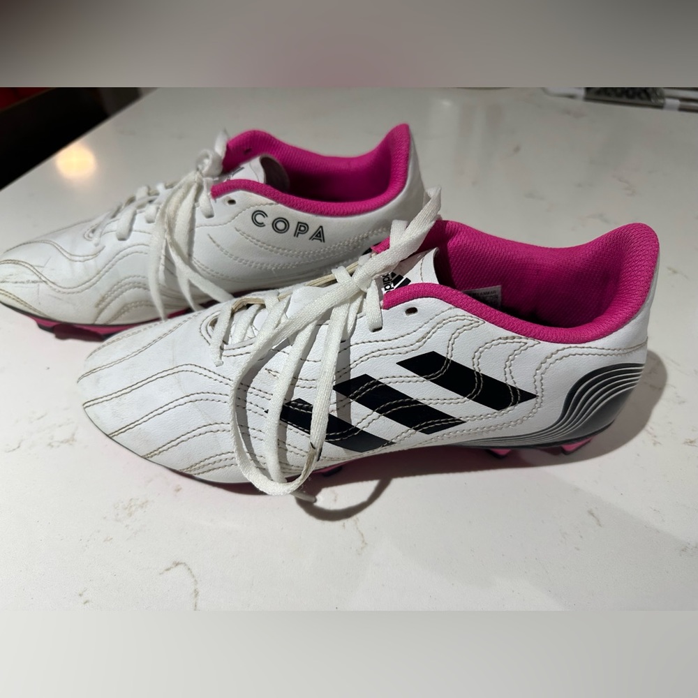 Soccer cleats